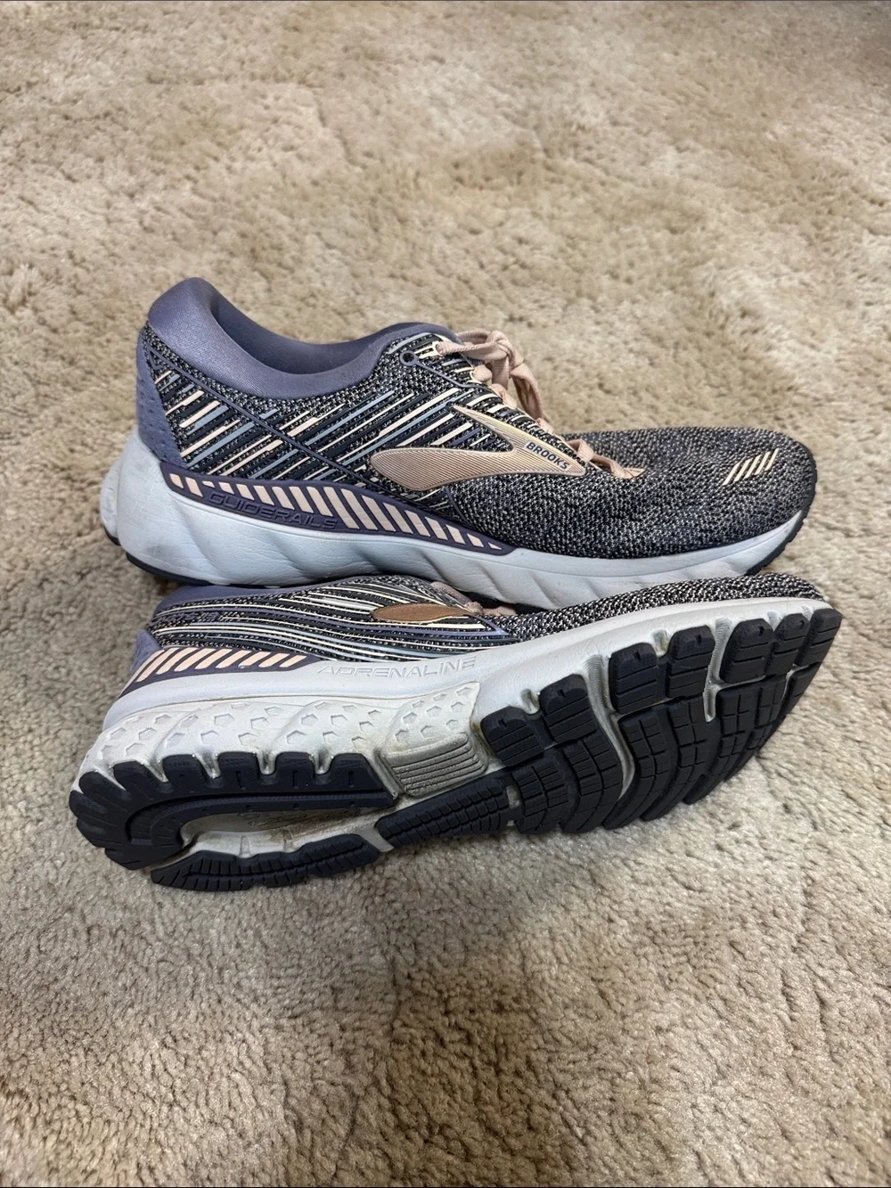 Brooks sneakers - Picture 6 of 7